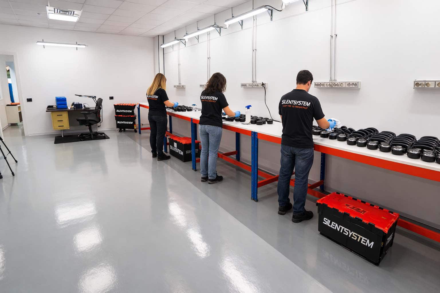 Laboratorio Silentsystem para la limpieza e higienización de los auriculares inalámbricos utilizados en eventos