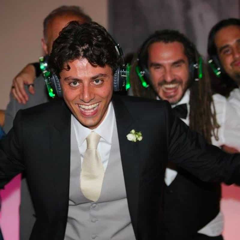 Boda con auriculares inalámbricos multicanal Silentsystem